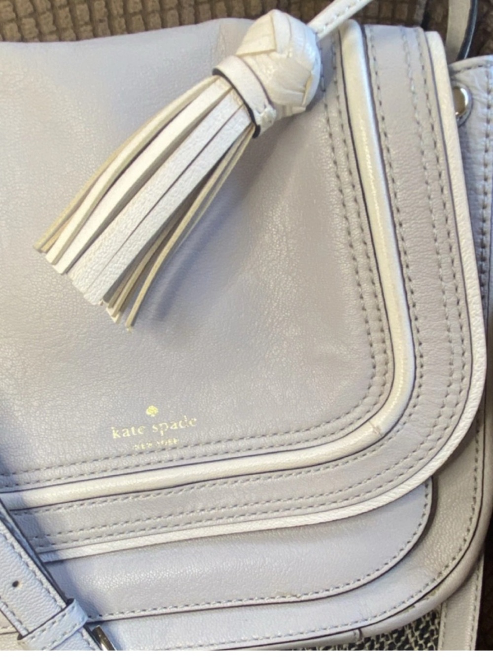 Kate Spade New York Light Gray Shoulder Bag with Tassel and Adjustable Strap - Picture 13 of 15